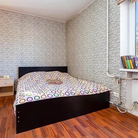 Apartment 100 Steps From